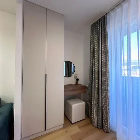 Apartamento Stan Na Dan - Nika Studioapp Istocno Sa Garazom *