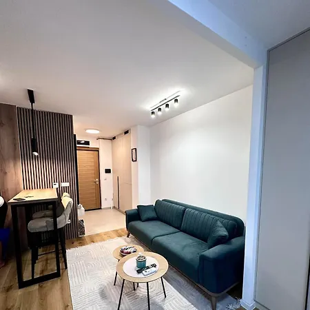 Stan Na Dan - Nika Studioapp Istocno Sa Garazom Saraievo