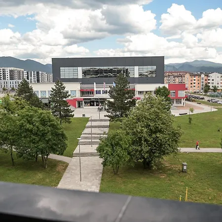 Stan Na Dan - Nika Studioapp Istocno Sa Garazom Apartamento Saraievo